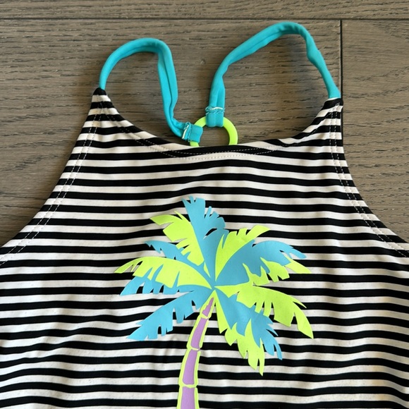 George 2-piece girls bathing suit in M (7-8) - Picture 2 of 7